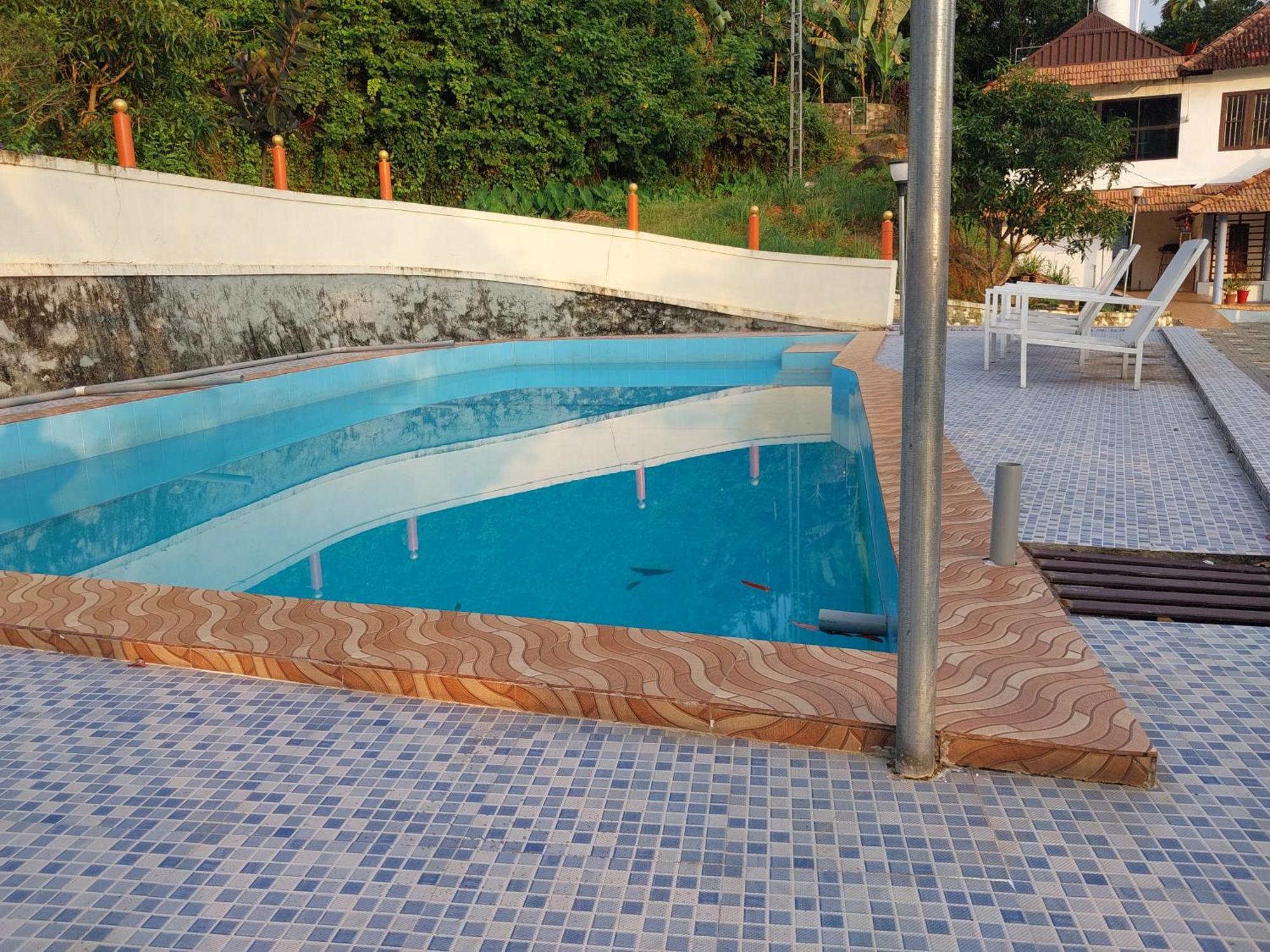 Stayberries River Rock Villa Athirapilly Kizhake Chālakudi Exteriör bild